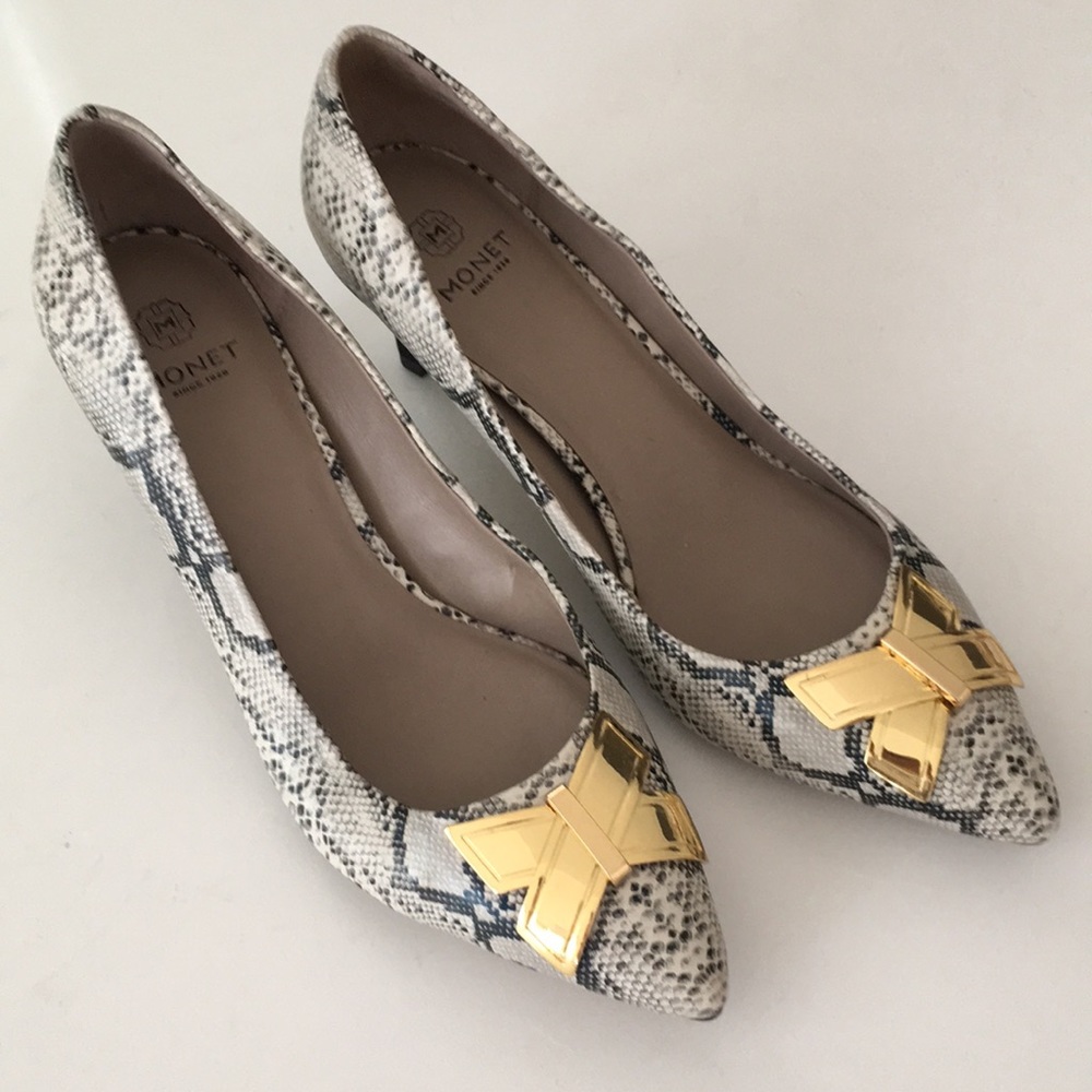 Monet mini heel pump